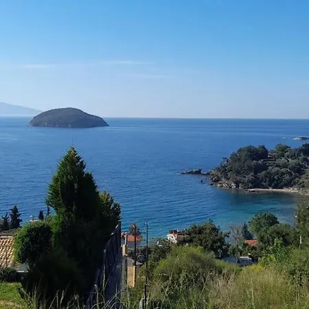 Villa Lighthouse PalaiónTsiflíkion