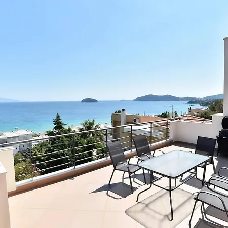 Lighthouse Villa *